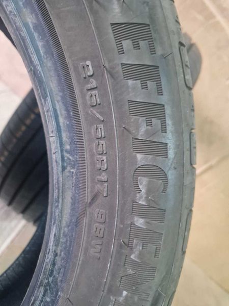 2 Goodyear R17 215/55
летни гуми DOT3520