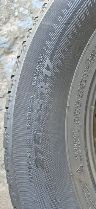 4 anvelope vara Michelin 275/55/17.Pretul este pe bucata.