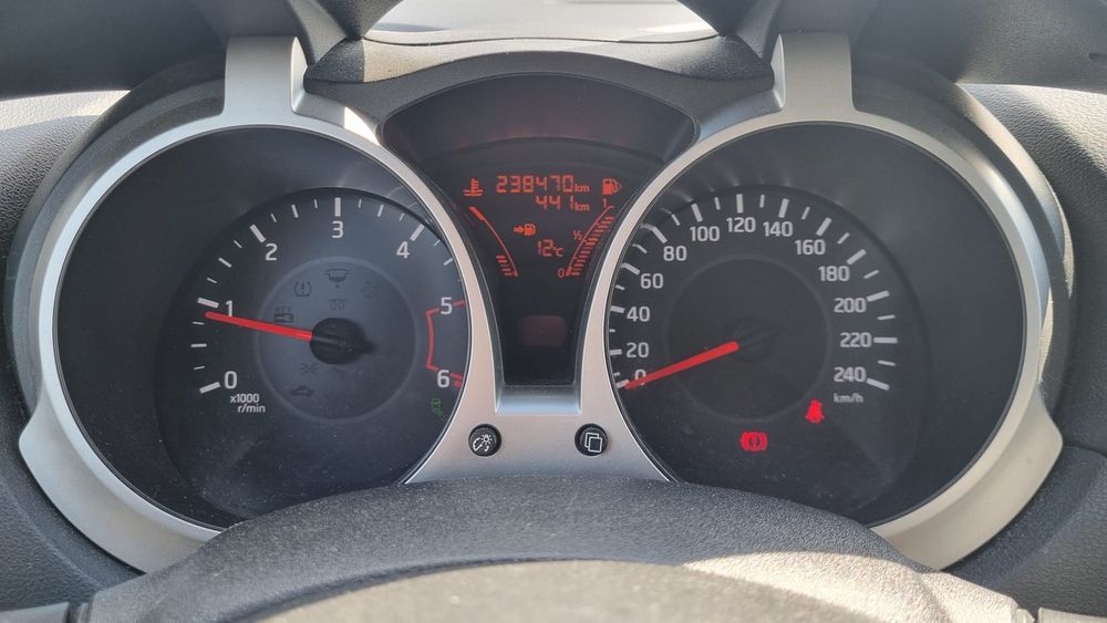 Vând nissan juke