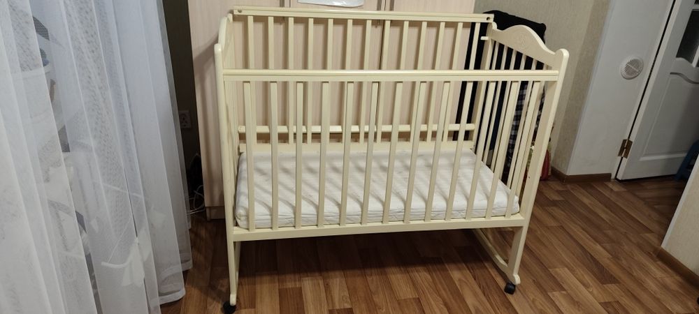 Продам детскую кровать