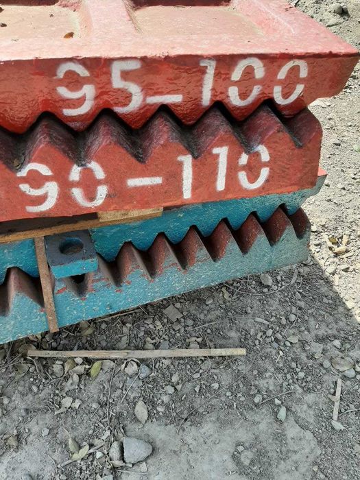 Плита щековой дробилки 741 MIDEX 90-110