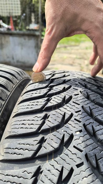 Зимна гума Kumho WP51 WinterCraft 195/65R15 91T