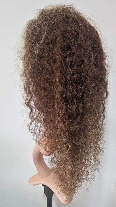 Естествена афро къдрава перука - кафява с руси кичури / 13x4 Lace