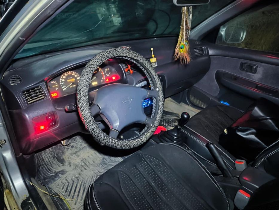 Nissan Sunny 1997 B14