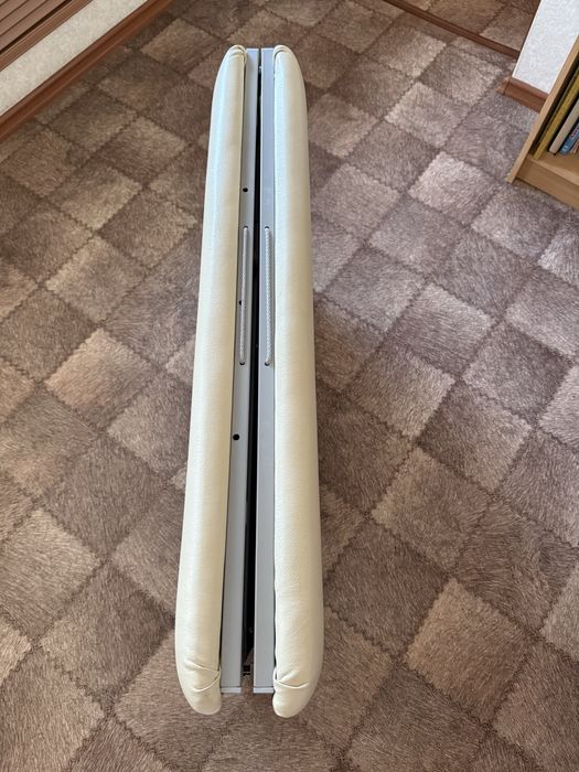 Продается кушетка для массажа