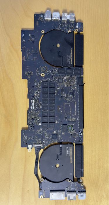 Placa baza APPLE  MacBook Pro 2015 cu sistem racire complet + ram..
