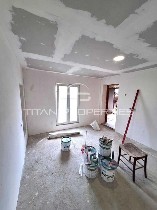 Едноетажна къща в Старосел