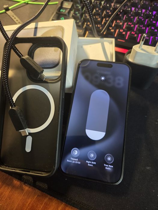 Iphone 15 pro 256gb.