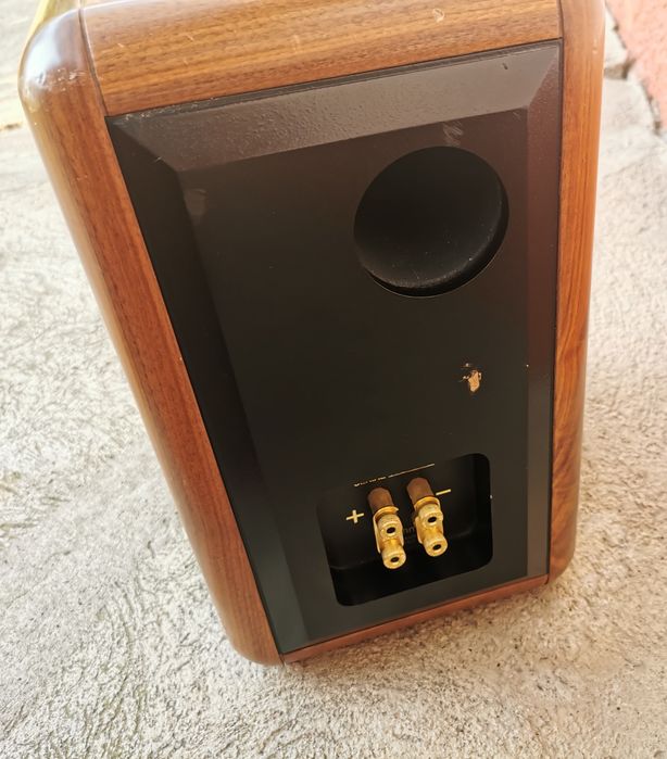 Boxe de colecție Sonus Faber Minima FM2 – Lemn Masiv de Nuc – 1992-1993