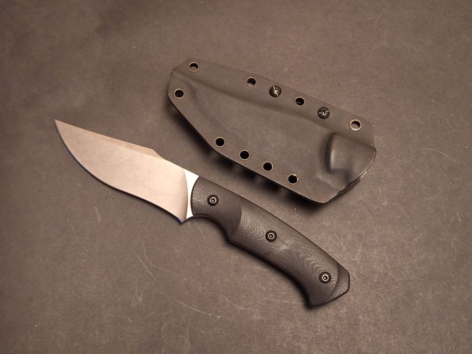 Ловен нож-стомана D2 (ръчна изработка)