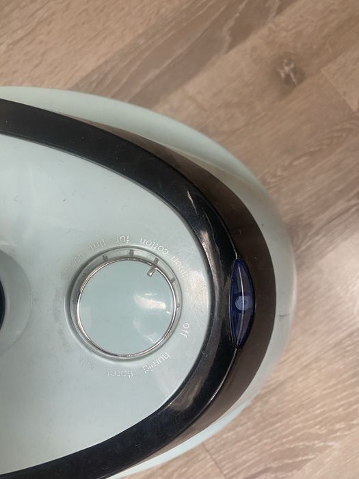 Паровой утюг отличный