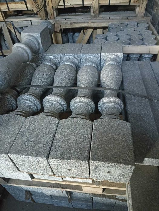 Гранит, Ступени, Балясины