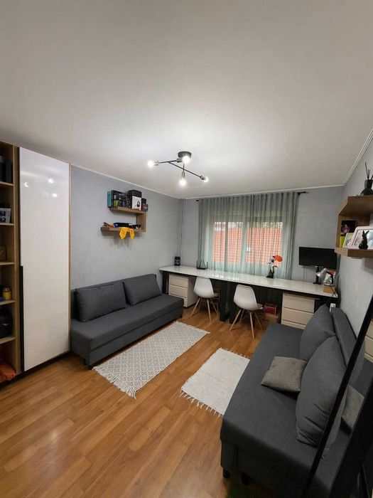 PROPRIETAR, vând apartament cu 3 camere in Arad zona UTA / STADION