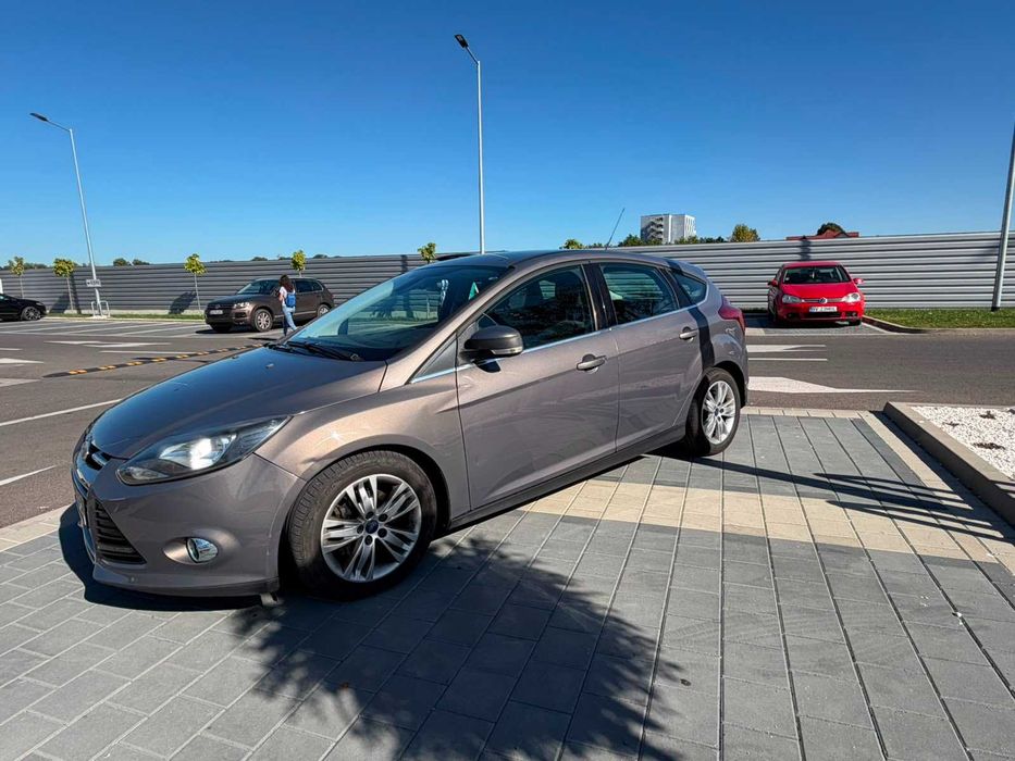 FORD Focus 2011 — imagine 2