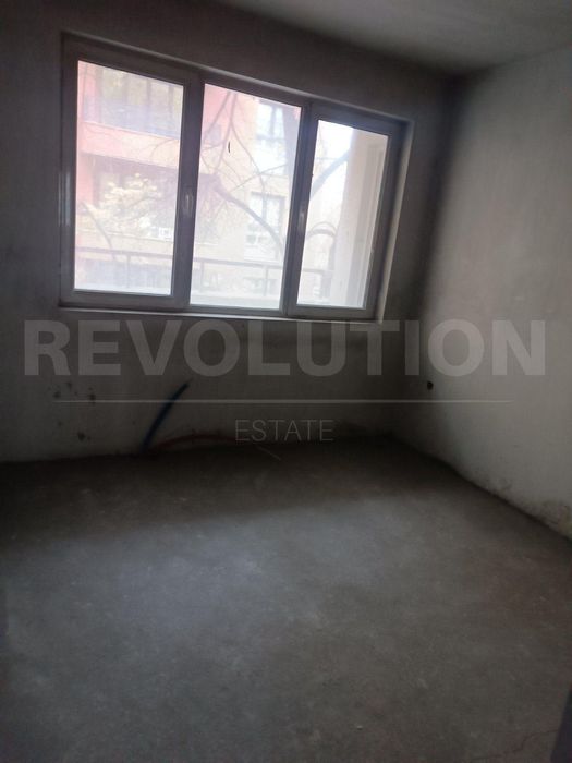 Продава се Тристаен апартамент в София, Хиподрума - 130 кв.м за 1295 €/кв.м - Снимка #2