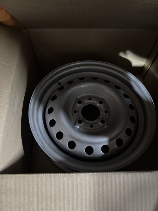 Новые штамп диски на Ваз