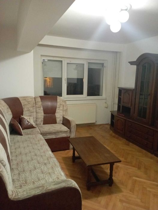 Ofer spre închiriere apartament 2 camere, decomandat lângă Profi Cireșica