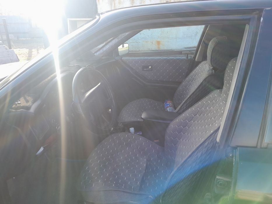 Продам ауди 80б3 1991г 1.8 объем ,