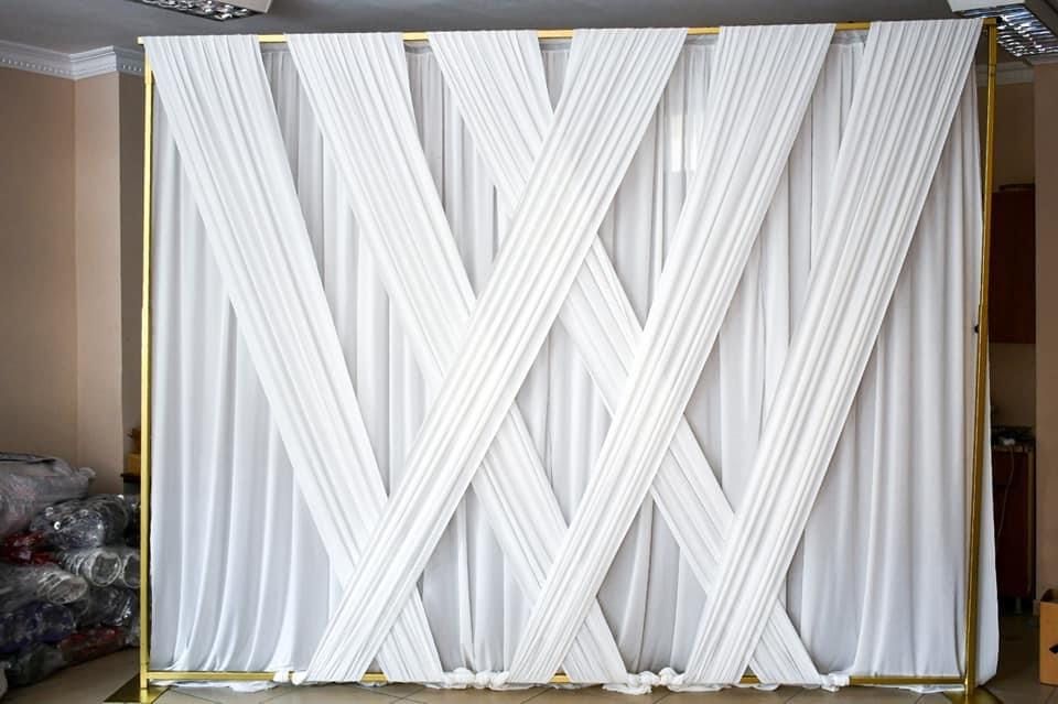 Метална двойна конструкция с плат