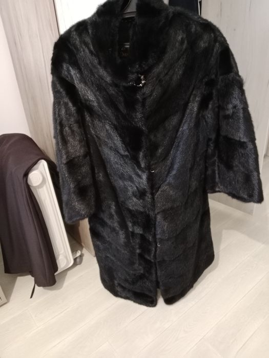 Продам шубу норковую