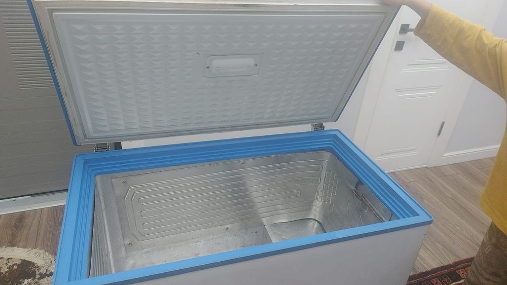 Срочно продам морозильник