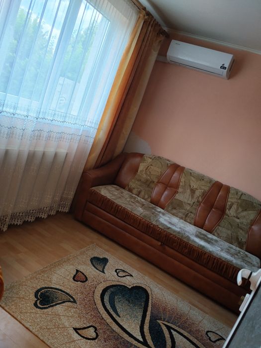 Închiriez apartament
