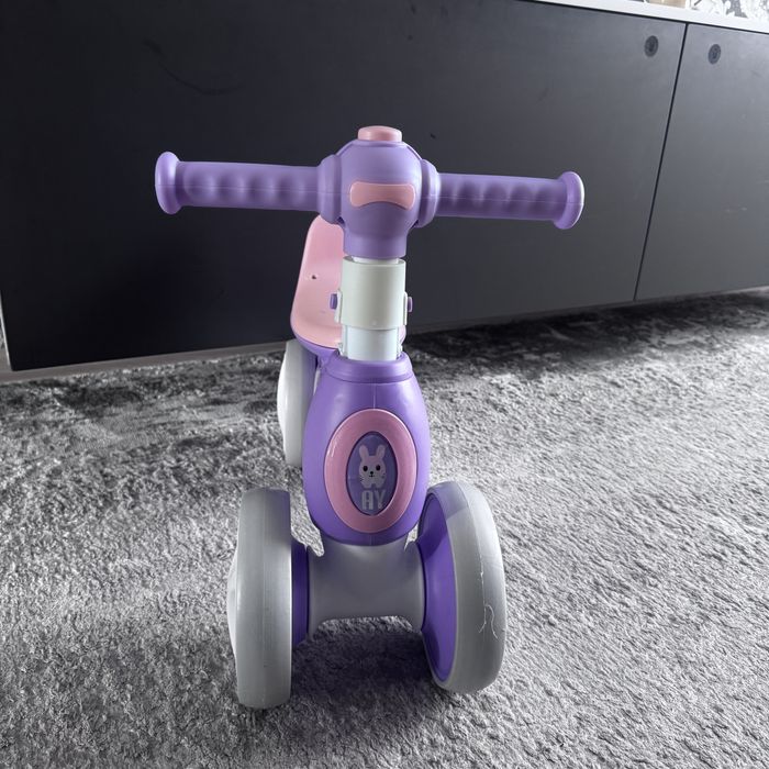 Продам детский толокар