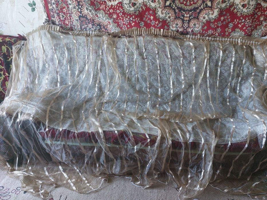 Продам шторы разные туль.