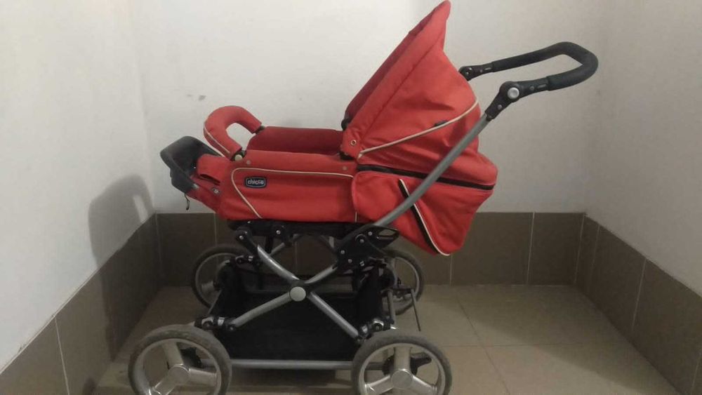 Коляска Chicco б/у