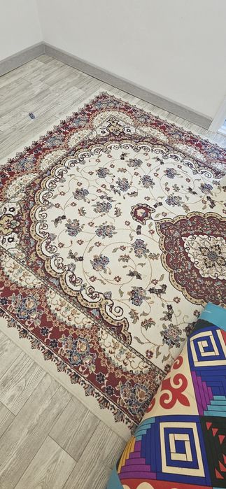 Продаётся ковры 2 на 3