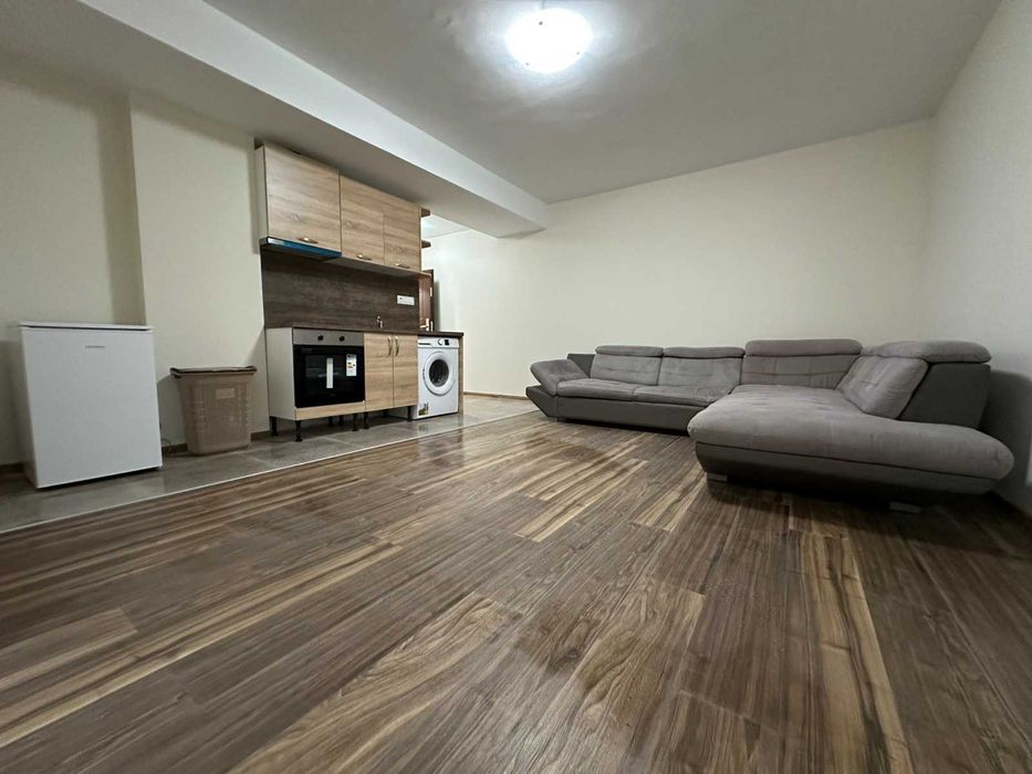 Давам под наем едностаен 45 кв.м. 400 €, кв. Витоша
