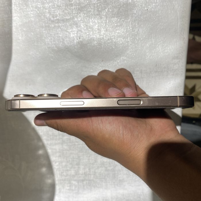 Айфон 16 про 128гб сост едеал