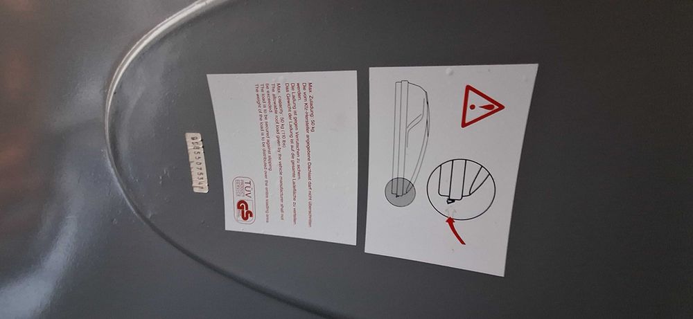 Багажник за таван