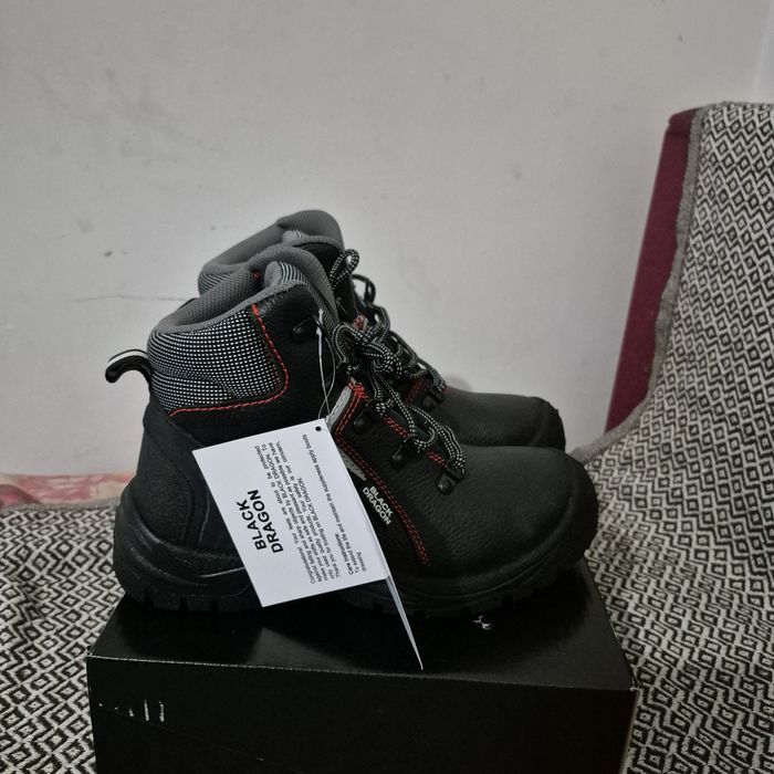 Спецобувь сатылады