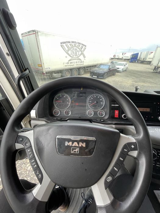 Man TGS 18.360 cub cu lift