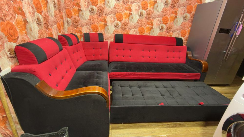 Кухонный уголок, диван-кресло