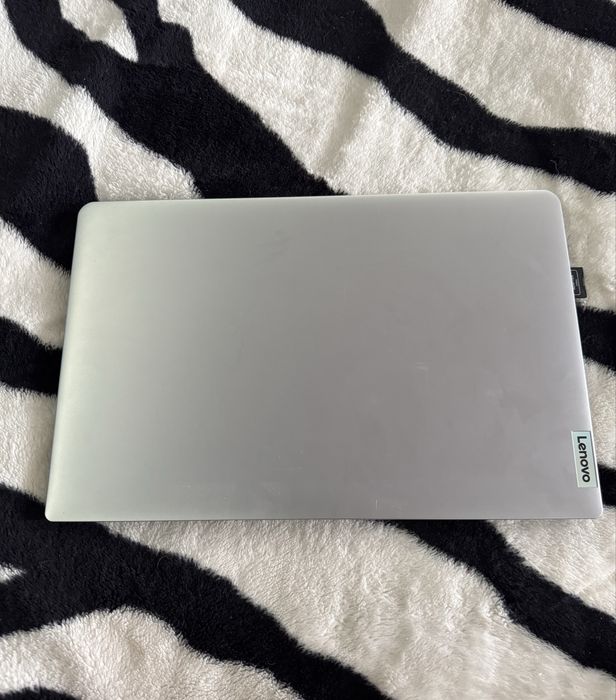 Lenovo IdeaPad 1 15AMN7