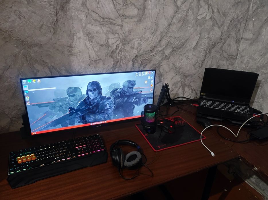 Ноутбук игровой и для офиса