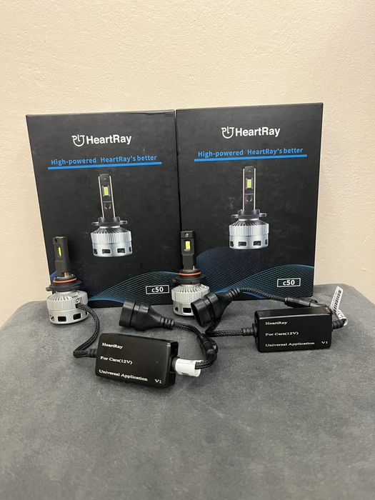 Лед крушки за кола