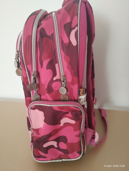 Ghiozdan hello kitty