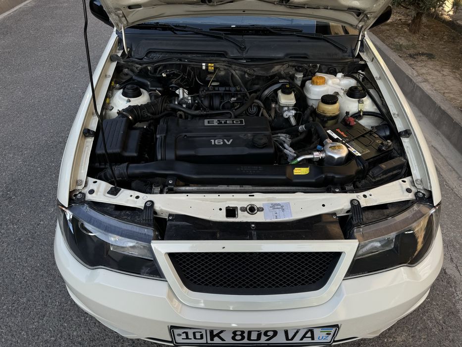 Nexia 2 1.6 sotiladi!!!