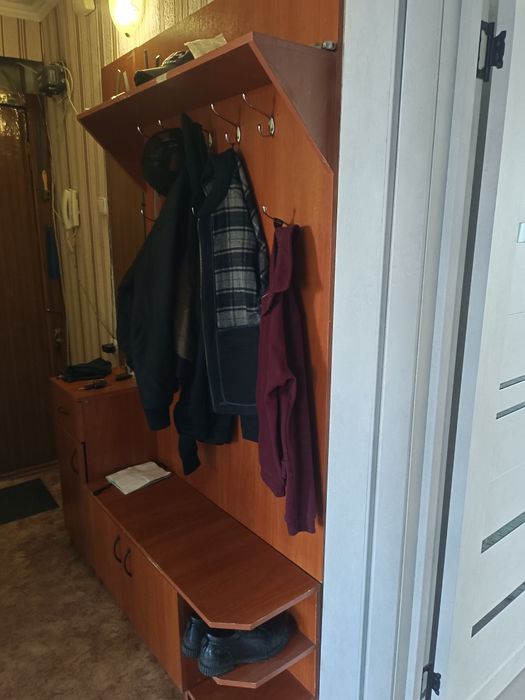 Продам прихожую в хорошем состояние