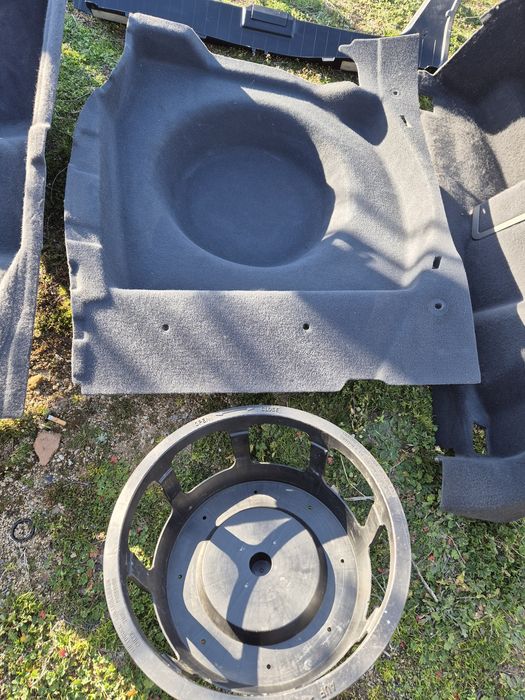 Кори,тапицерия багажник мерцедес w211 седан