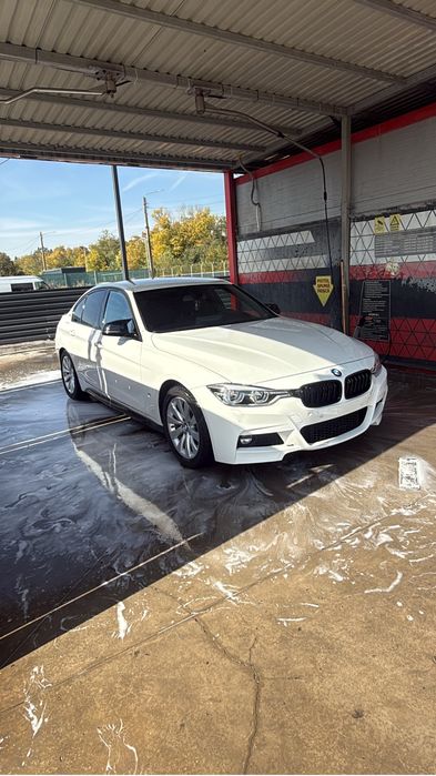 Bmw f30 330e 2016