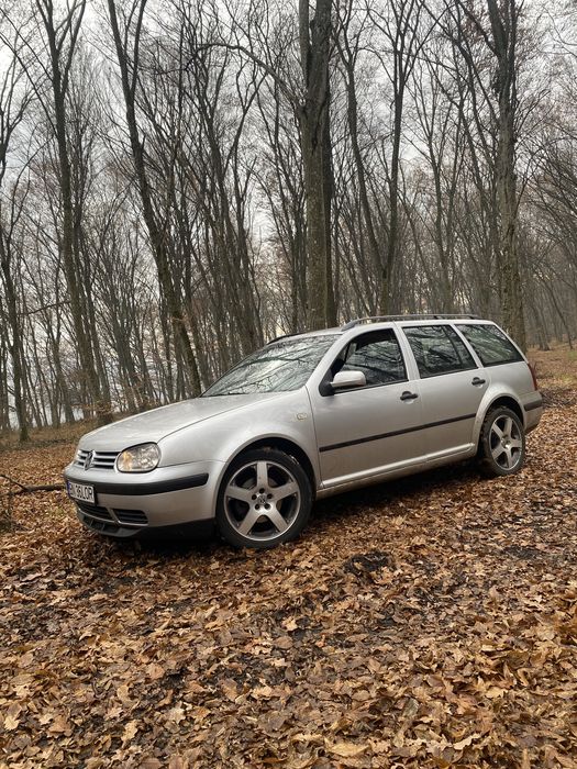 Volkswagen Golf 2004 diesel, 1.939 € — imagine 4