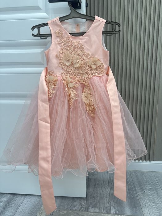 Детское платье нарядное