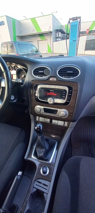 Форд Фокус 2010г. , 1.6 бензин