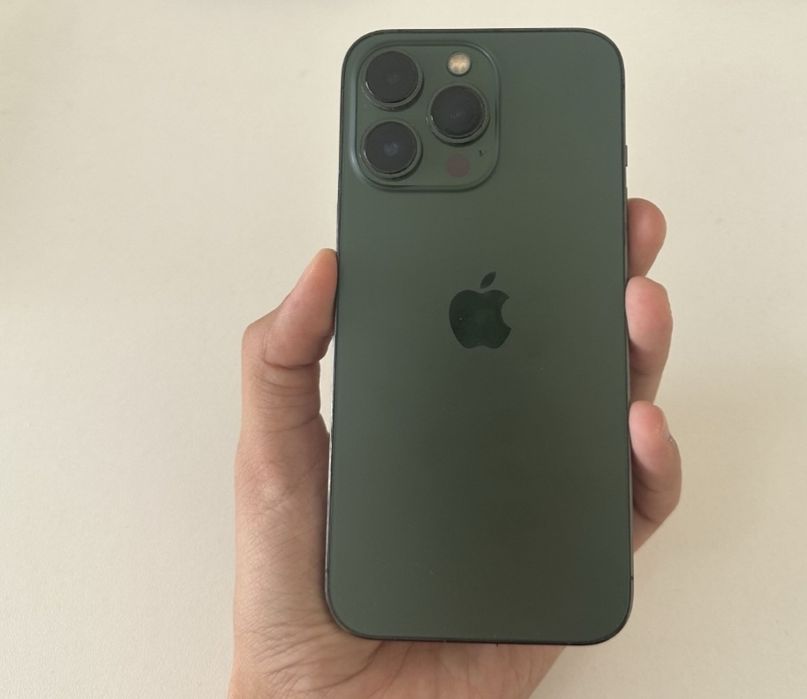 Продам Iphone 13 Pro.