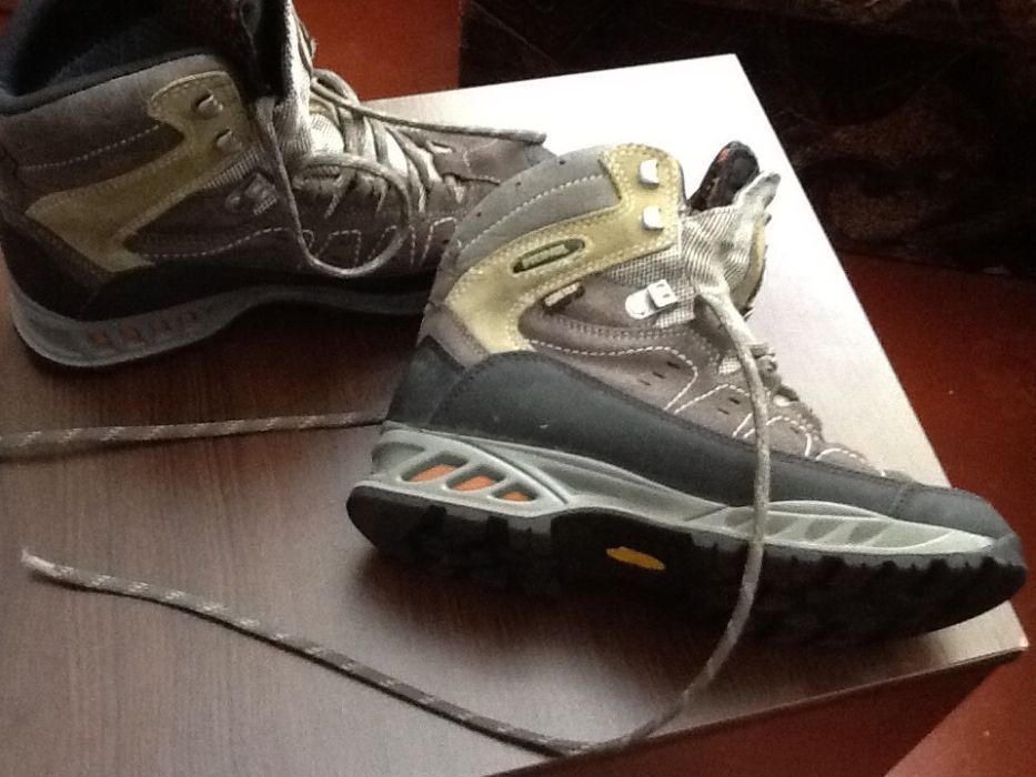 Ловни-туристически обувки MEINDL/Германия с GORETEX мембрана. 40 номер