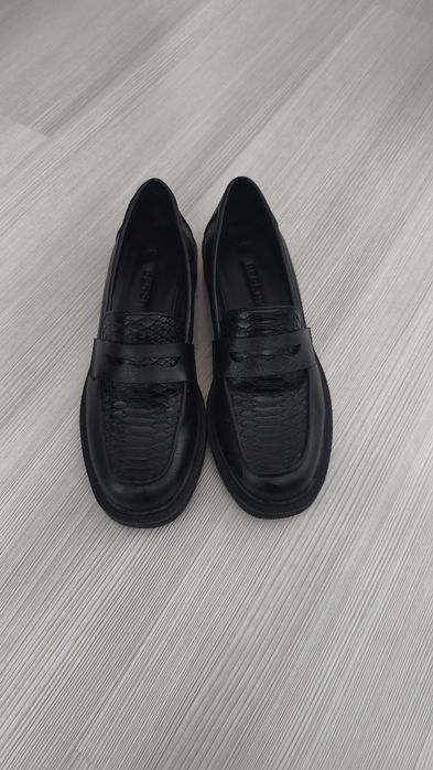 Нови дамски обувки